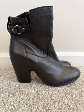 Steve Madden Black Leather Mid-Calf Block Heel Ankle Boots